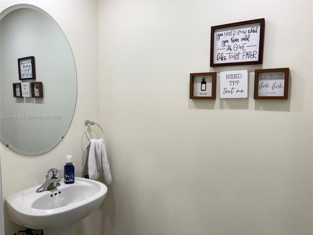 3482 W 114th Ter, Hialeah, FL 33018