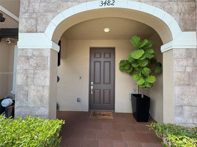 3482 W 114th Ter, Hialeah, FL 33018