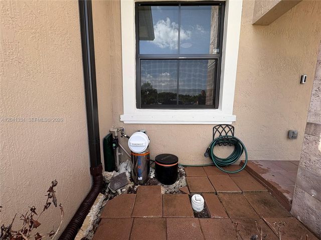 3482 W 114th Ter, Hialeah, FL 33018