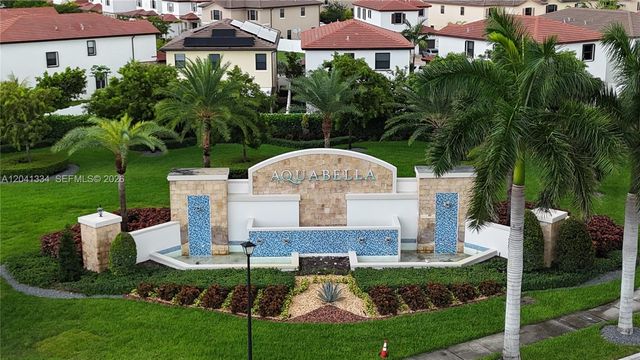 3482 W 114th Ter, Hialeah, FL 33018