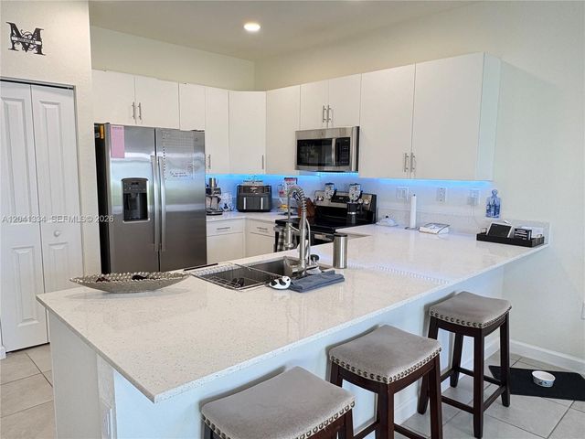 3482 W 114th Ter, Hialeah, FL 33018