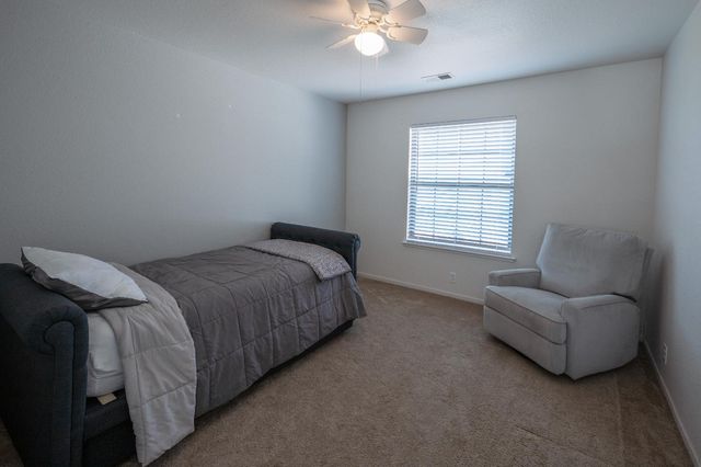 18566 Milford Dr, Lockeford, CA 95237