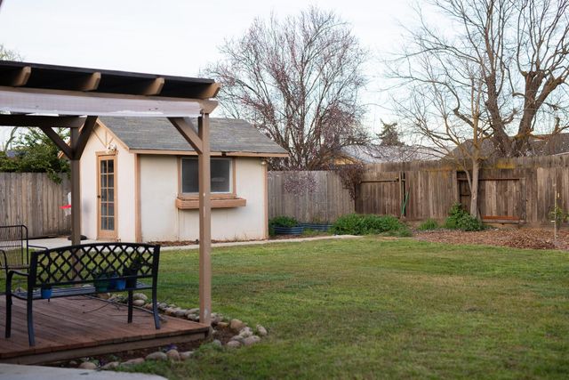 18566 Milford Dr, Lockeford, CA 95237