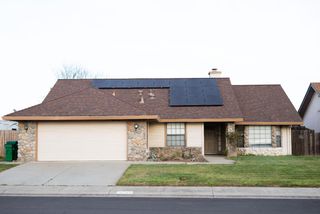 18566 Milford Dr, Lockeford, CA 95237