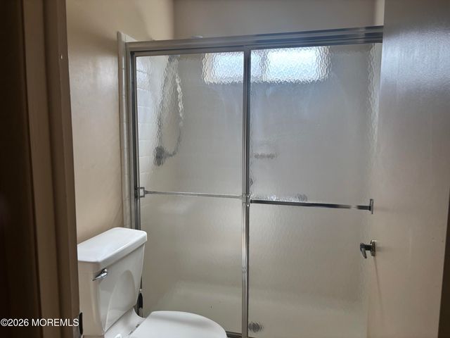 10 Saint Paul Place, Manchester, NJ 08759