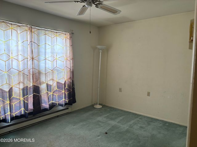 10 Saint Paul Place, Manchester, NJ 08759