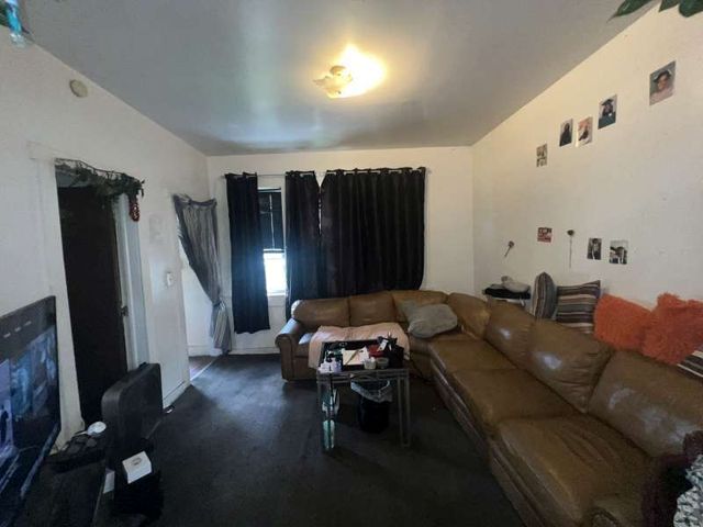 5020 S May Street, Chicago, IL 60609