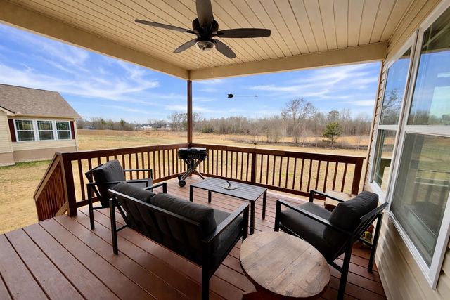 234 R C Thompson Road, Chesnee, SC 29323