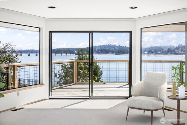 8806 Warren Drive NW, Gig Harbor, WA 98335