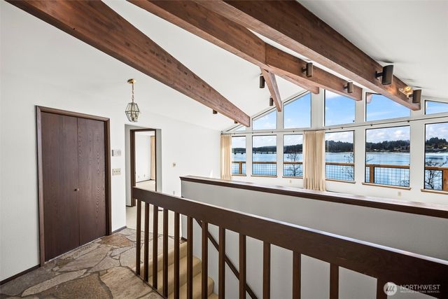 8806 Warren Drive NW, Gig Harbor, WA 98335