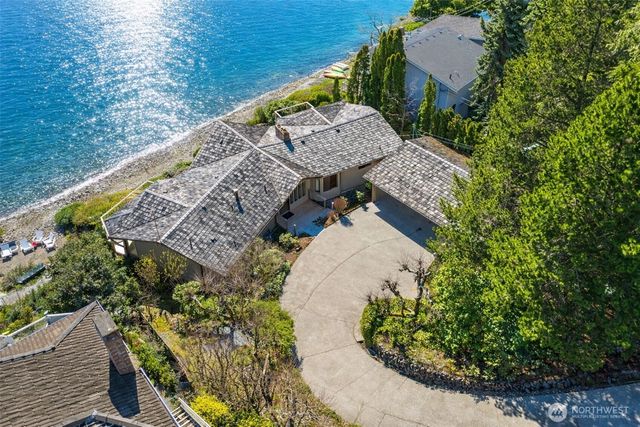 8806 Warren Drive NW, Gig Harbor, WA 98335