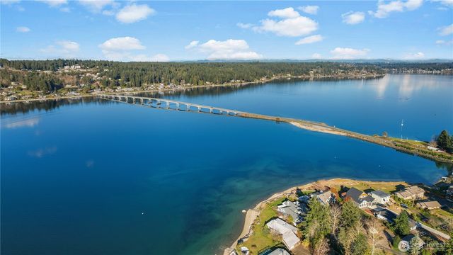 8806 Warren Drive NW, Gig Harbor, WA 98335