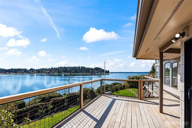 8806 Warren Drive NW, Gig Harbor, WA 98335