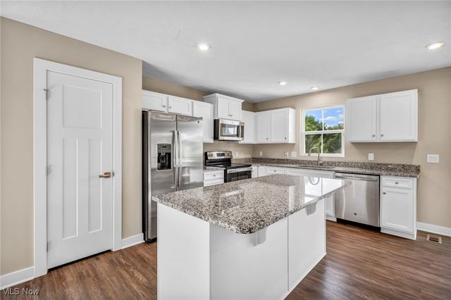 471 Bates Avenue, Seville, OH 44273