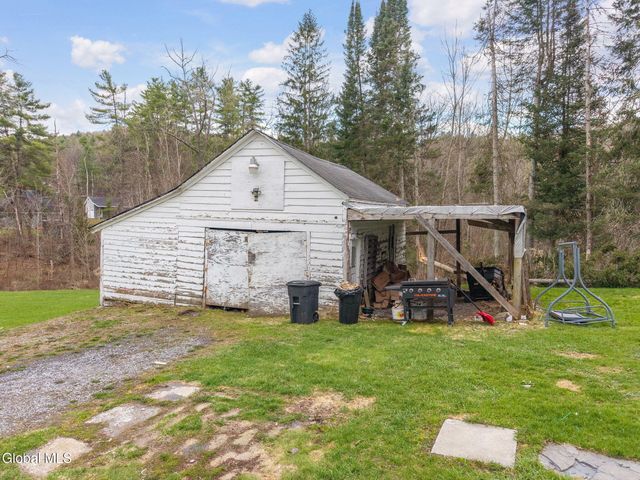 1449 Huntersland Road, Middleburgh, NY 12122