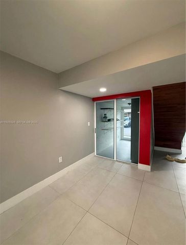 5255 W 26th Ct 803, Hialeah, FL 33016