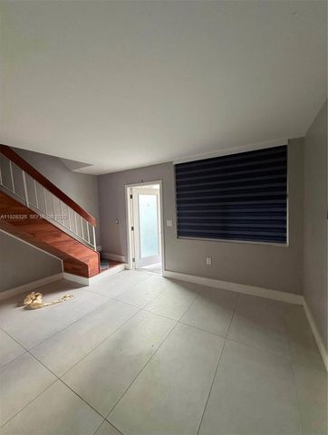 5255 W 26th Ct 803, Hialeah, FL 33016