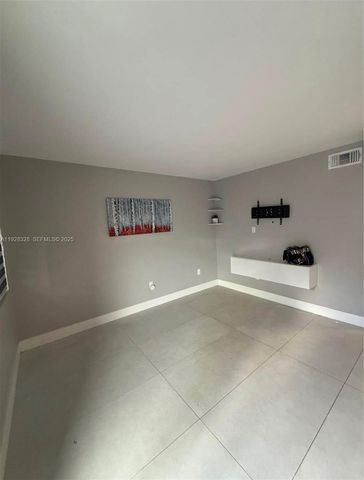 5255 W 26th Ct 803, Hialeah, FL 33016