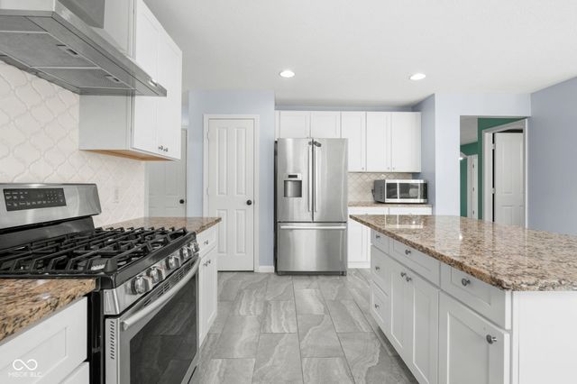 5307 Misthaven Lane, Greenwood, IN 46143