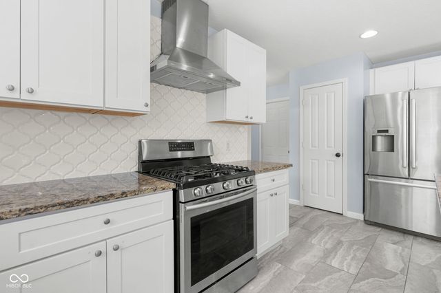 5307 Misthaven Lane, Greenwood, IN 46143