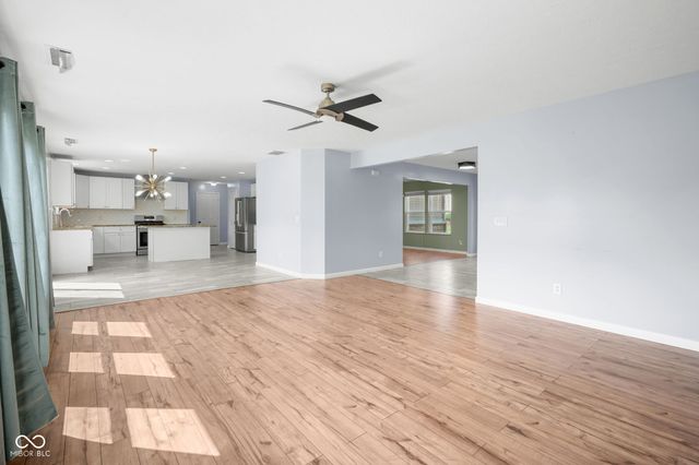 5307 Misthaven Lane, Greenwood, IN 46143
