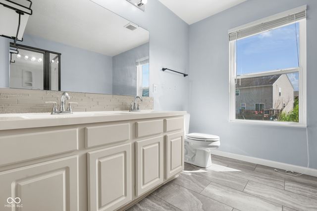5307 Misthaven Lane, Greenwood, IN 46143