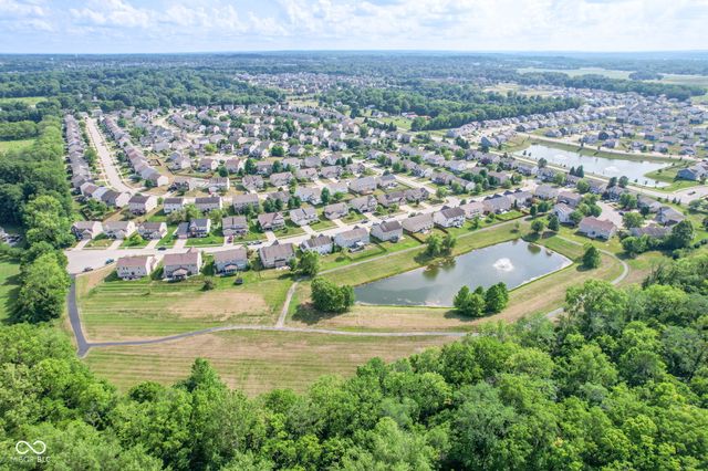5307 Misthaven Lane, Greenwood, IN 46143