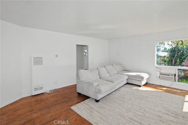 141 W 29th, Long Beach, CA 90806