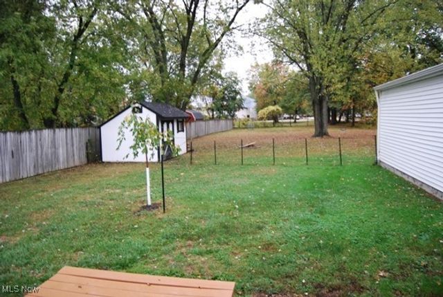 4567 Canterbury Road, North Olmsted, OH 44070