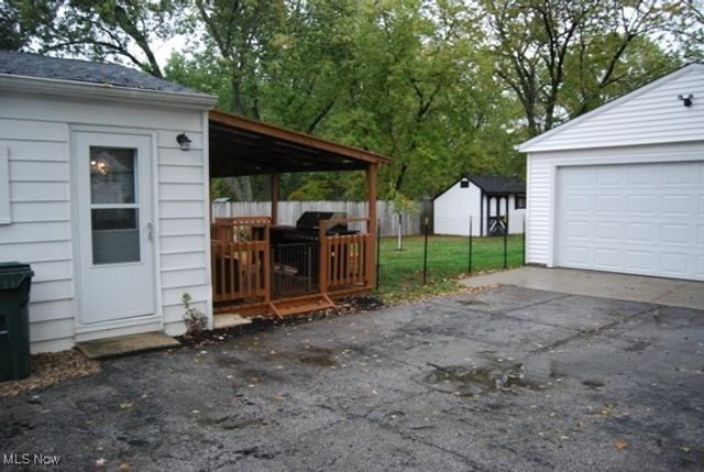 4567 Canterbury Road, North Olmsted, OH 44070