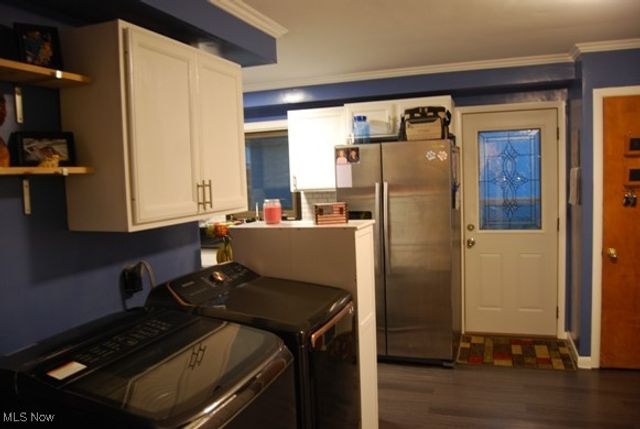 4567 Canterbury Road, North Olmsted, OH 44070