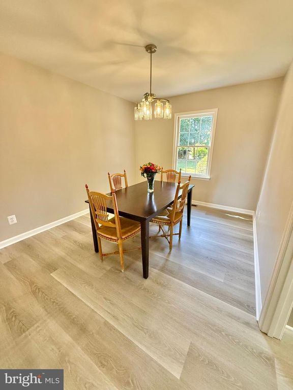 2960 HIBBARD ST, Oakton, VA 22124