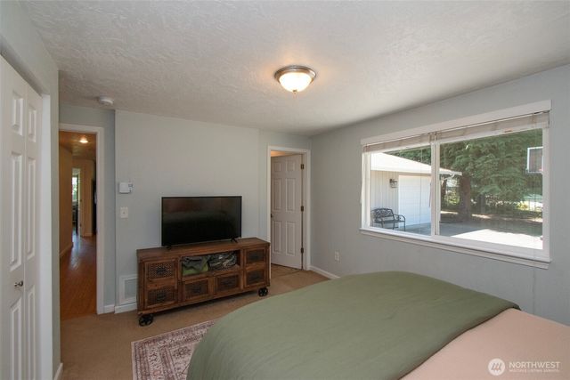 221 McComb Lane, Sequim, WA 98382