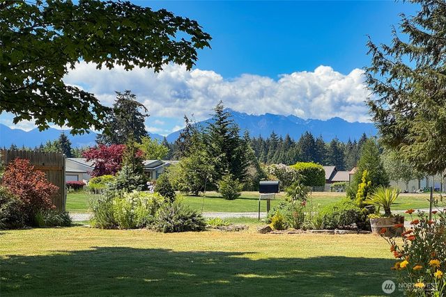 221 McComb Lane, Sequim, WA 98382