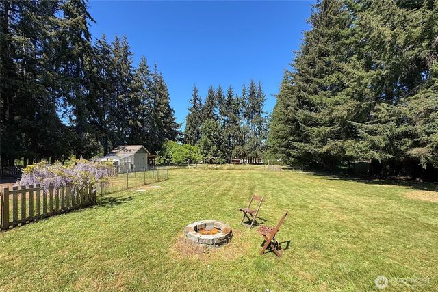 221 McComb Lane, Sequim, WA 98382