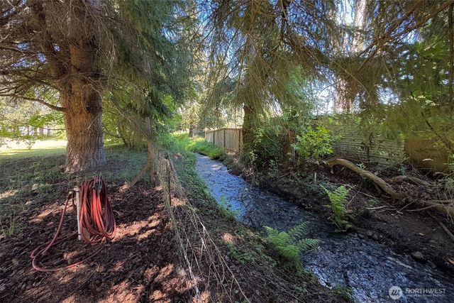 221 McComb Lane, Sequim, WA 98382