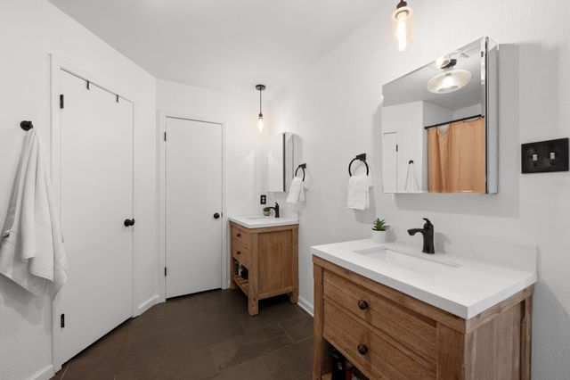 6569 Fair Valley TRL, Austin, TX 78749