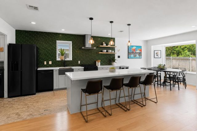 6569 Fair Valley TRL, Austin, TX 78749