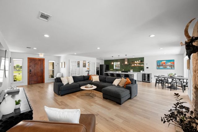 6569 Fair Valley TRL, Austin, TX 78749