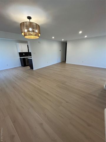 341 Woodland Court, Coram, NY 11727