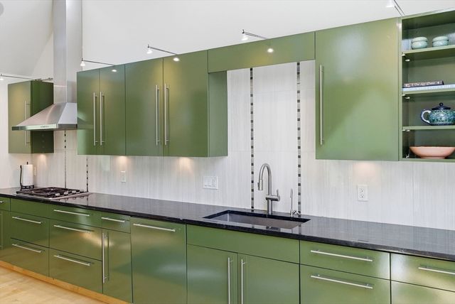 17 Wildflower Path 17, Hudson, MA 01749