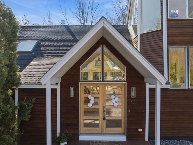 17 Wildflower Path 17, Hudson, MA 01749