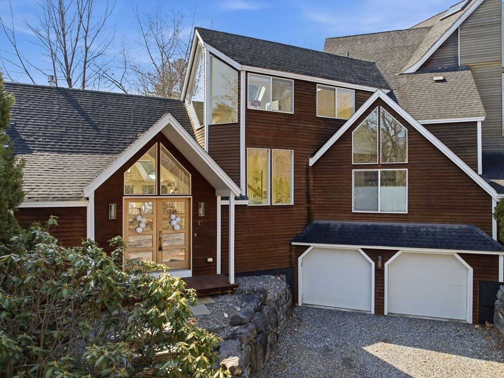 17 Wildflower Path 17, Hudson, MA 01749
