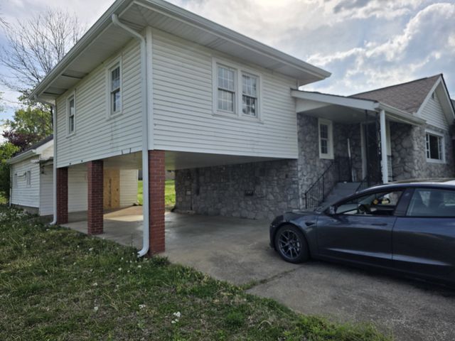 1241 Pierce Rd, Madison, TN 37115