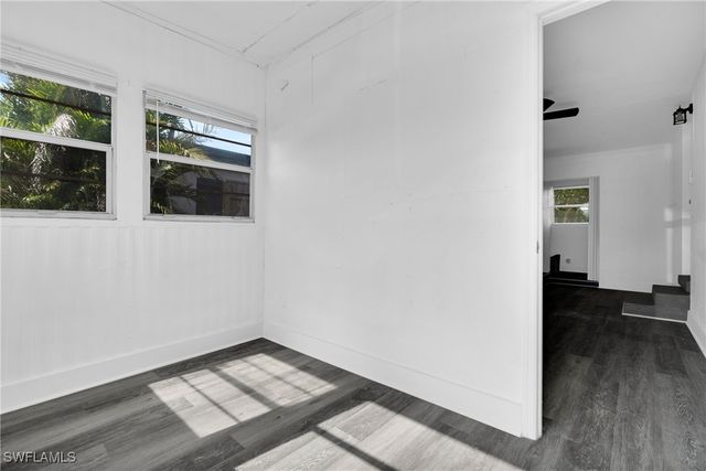 3847 Maxine ST, Fort Myers, FL 33901