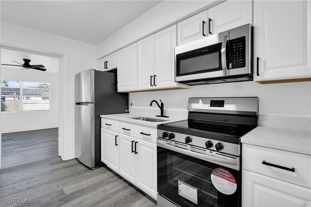 3847 Maxine ST, Fort Myers, FL 33901