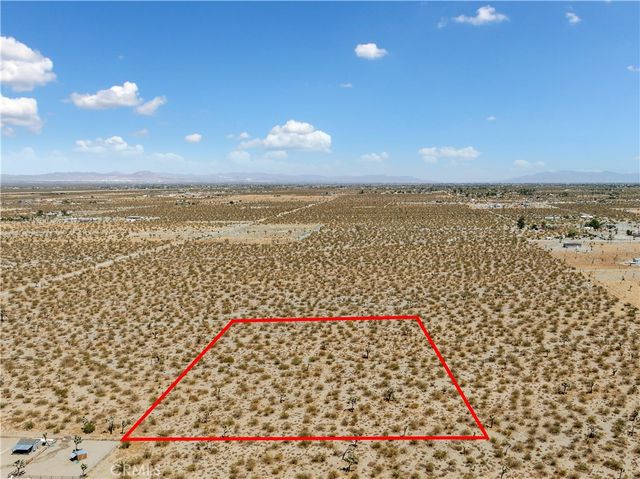 2 Wintergreen Rd, Pinon Hills, CA 92372