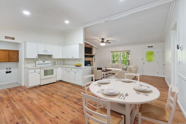 32 S Pego Way, Hot Springs Village, AR 71909