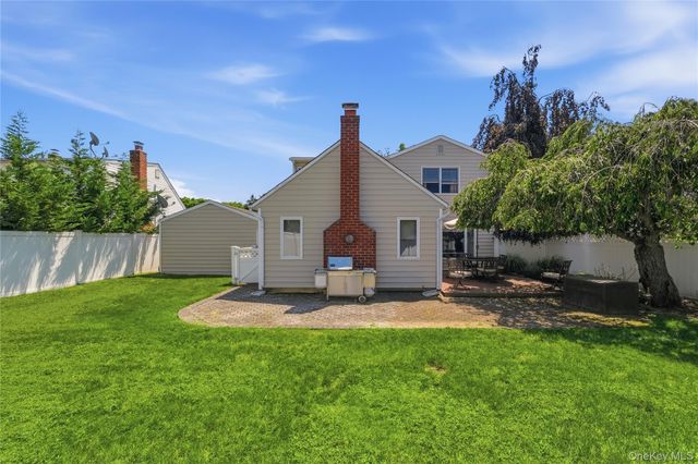 19 Tower Lane, Levittown, NY 11756