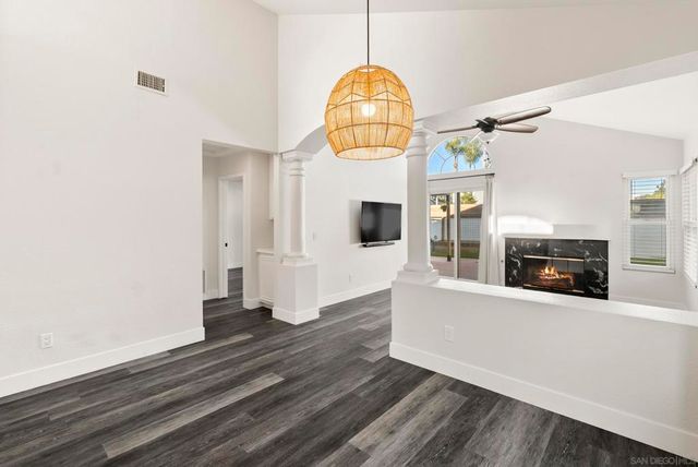 1733 Avenida Segovia, Oceanside, CA 92056